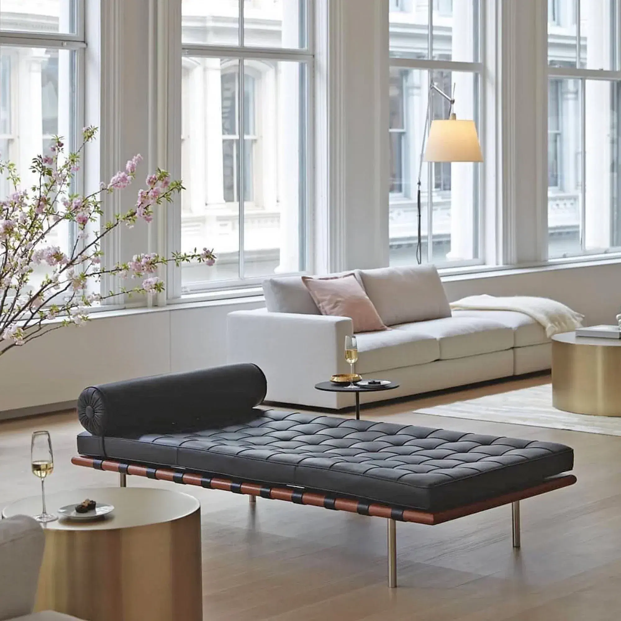 Barcelona Couch Replica - View 10