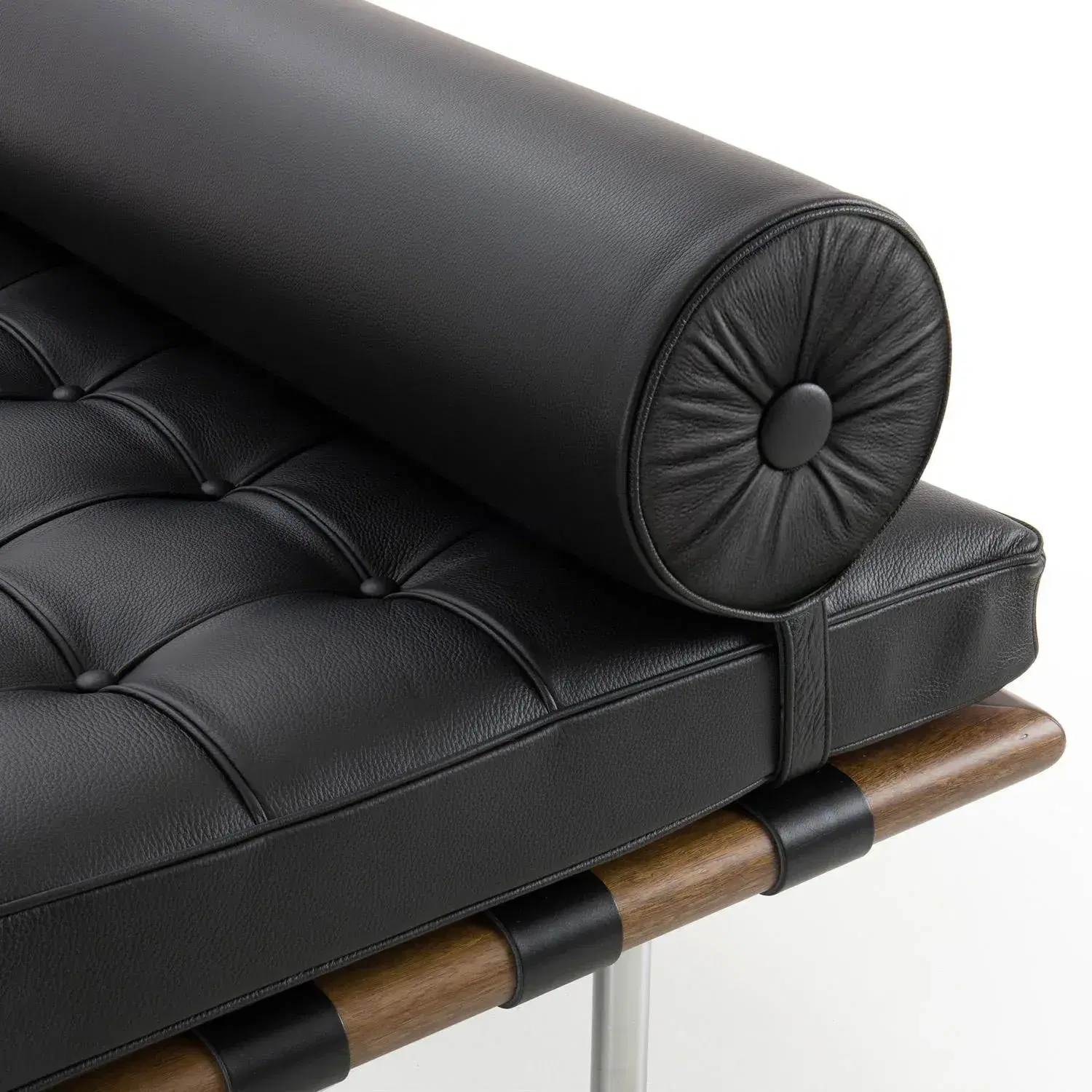 Barcelona Couch Replica - View 5