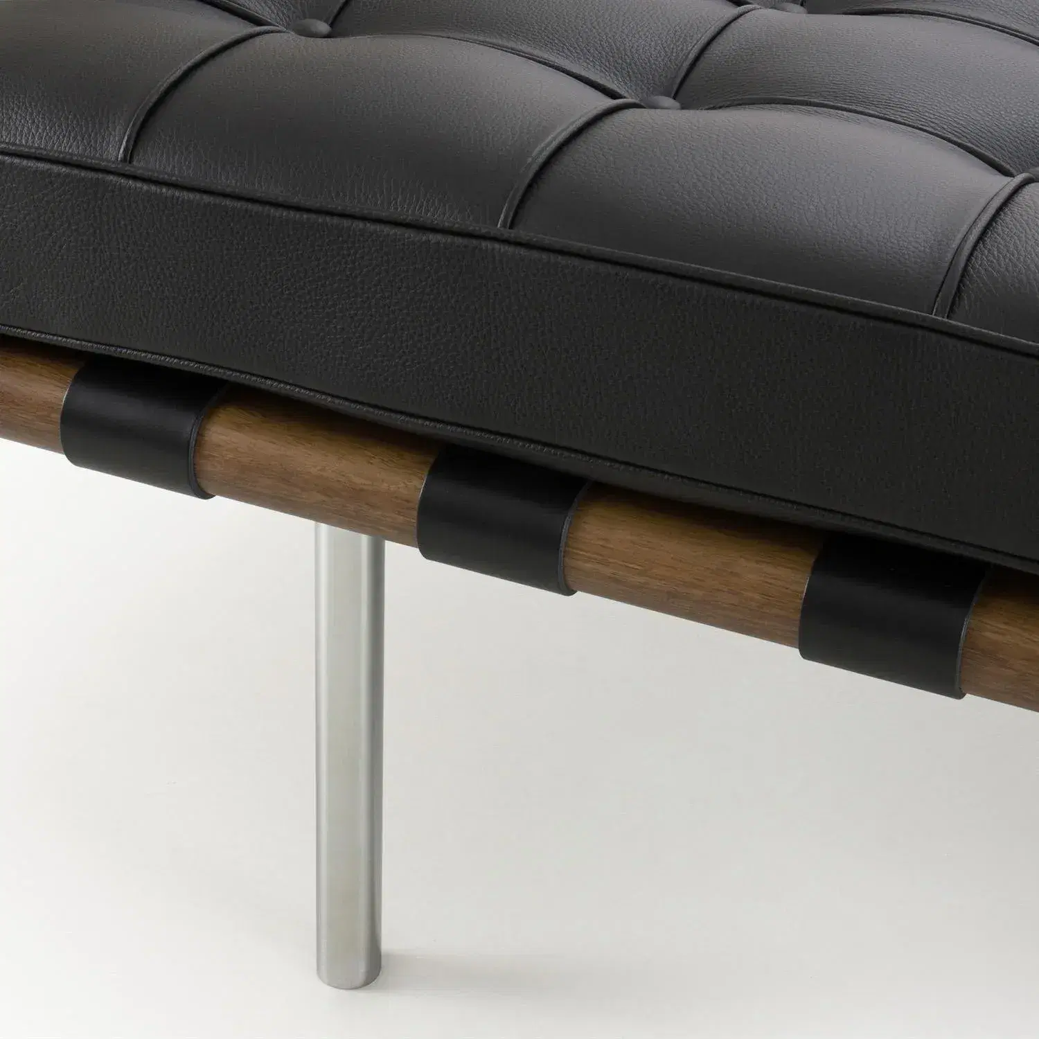 Barcelona Couch Replica - View 8