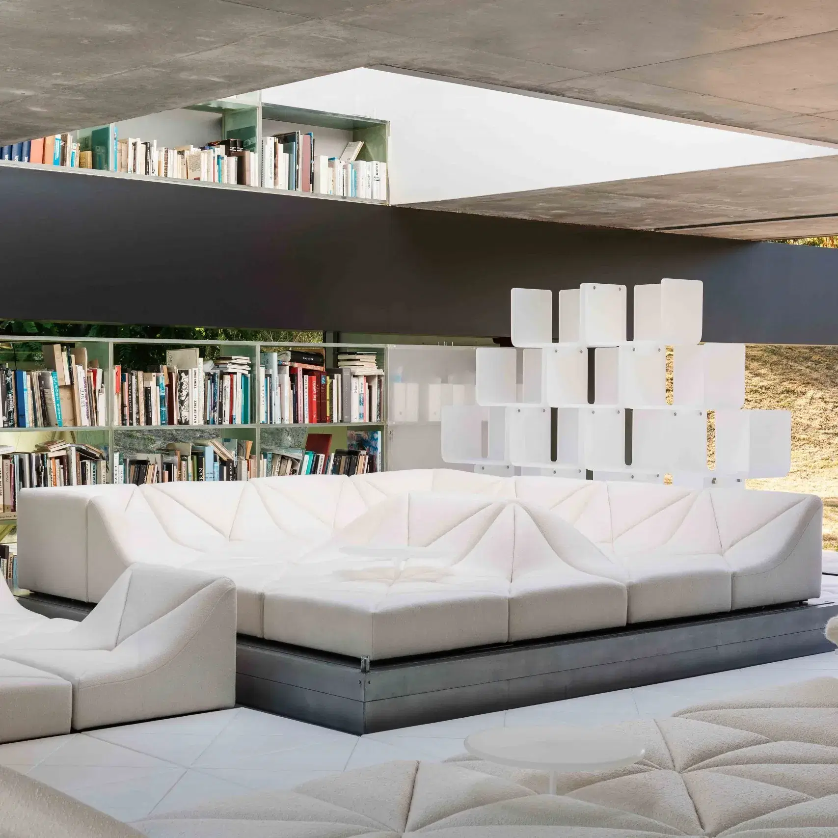 Dune Sofa Replica - View 2