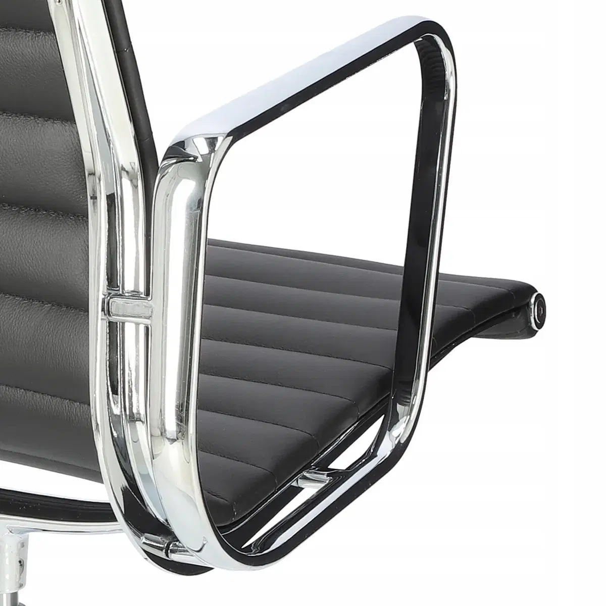 Eames Aluminum Group Side Chair – With Arms Replica - View 10