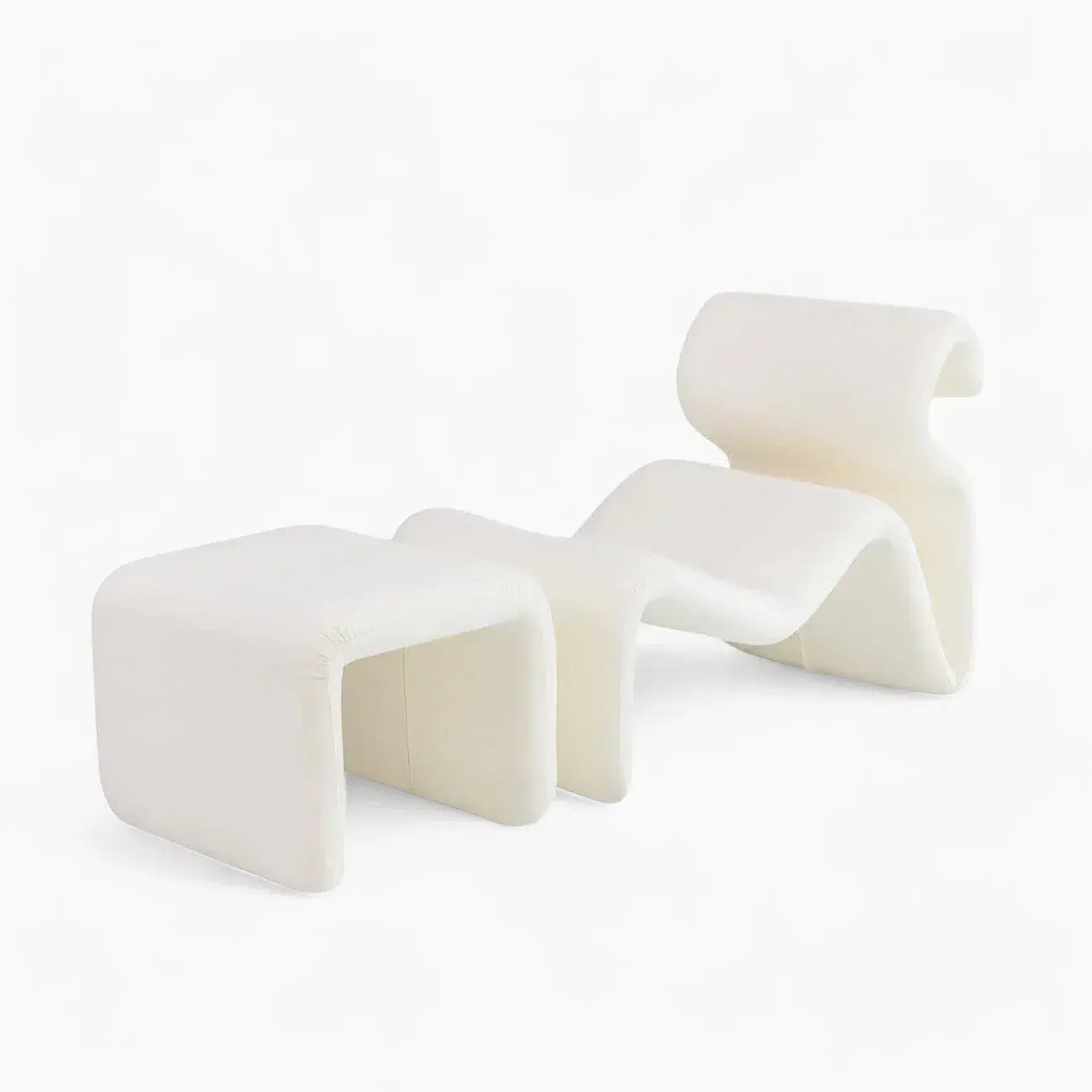 Etcetera Lounge Chair with Ottoman Replica