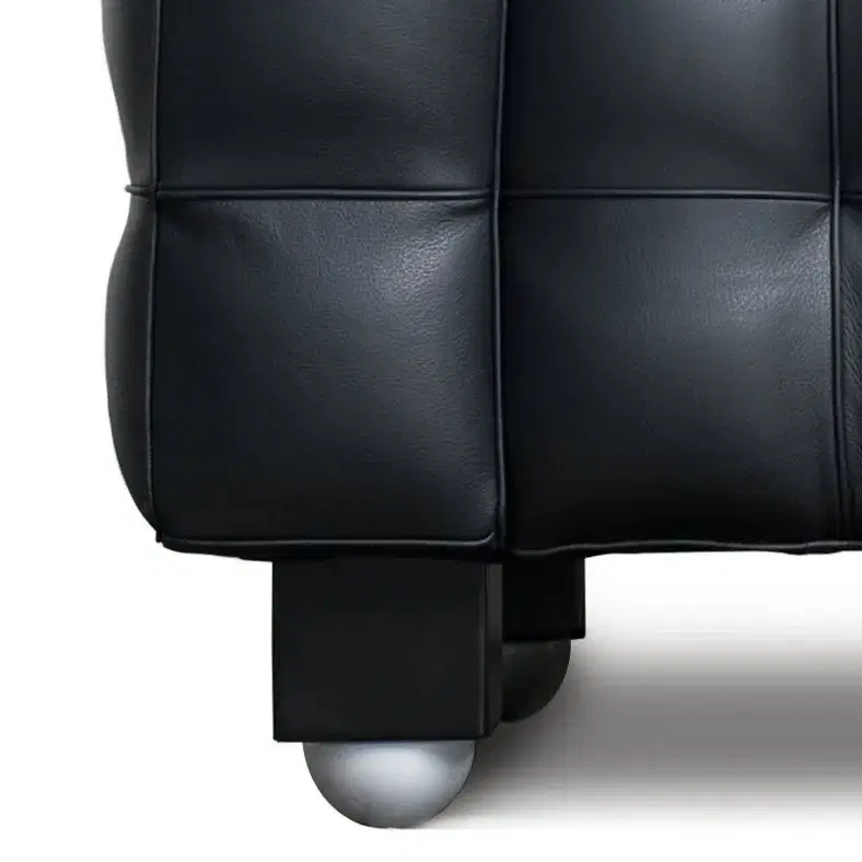 Kubus Sofa 3 Seater Replica - View 7