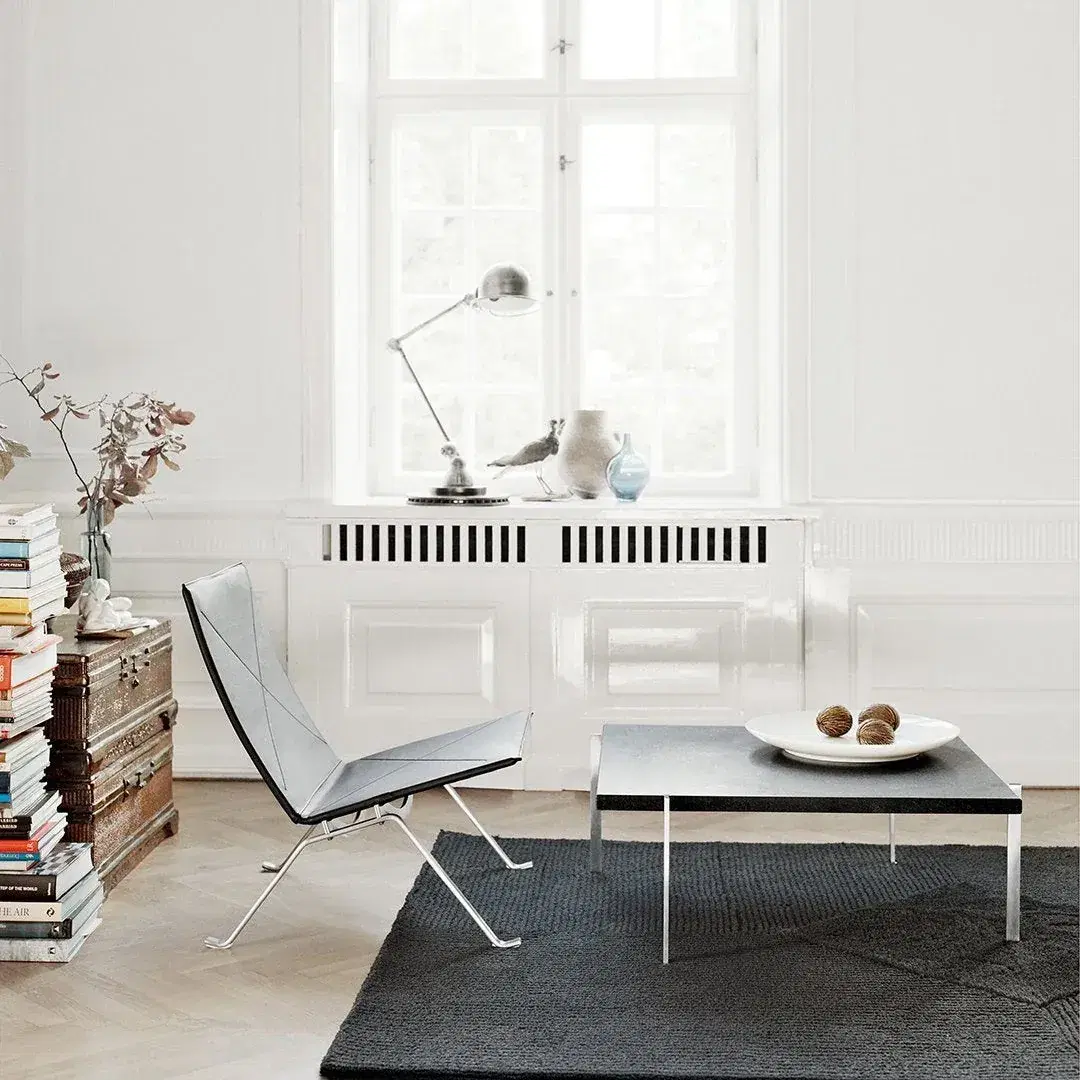 Poul 22 Lounge Chair Replica - View 3