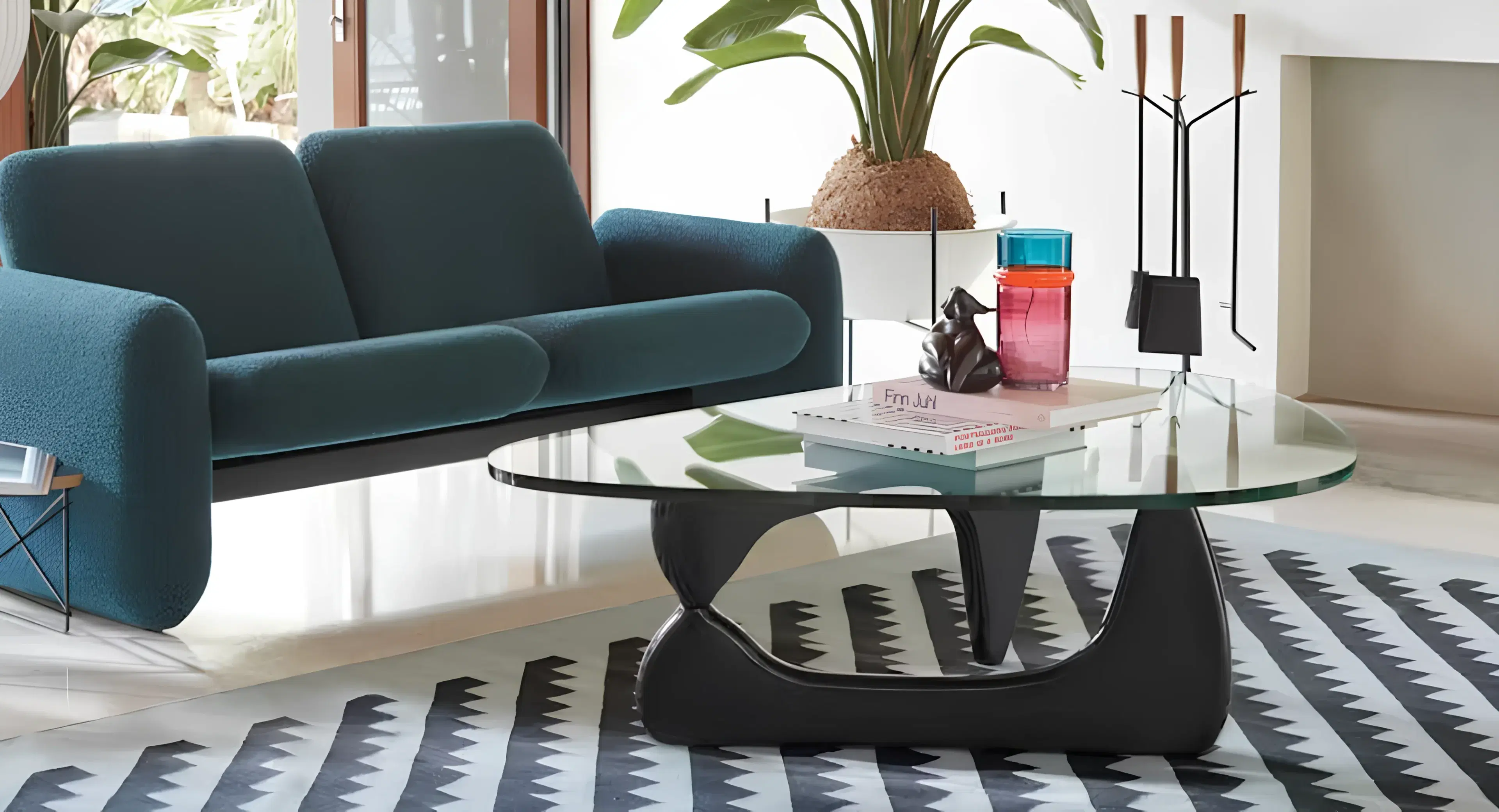 Lounge Chairs & Armchairs