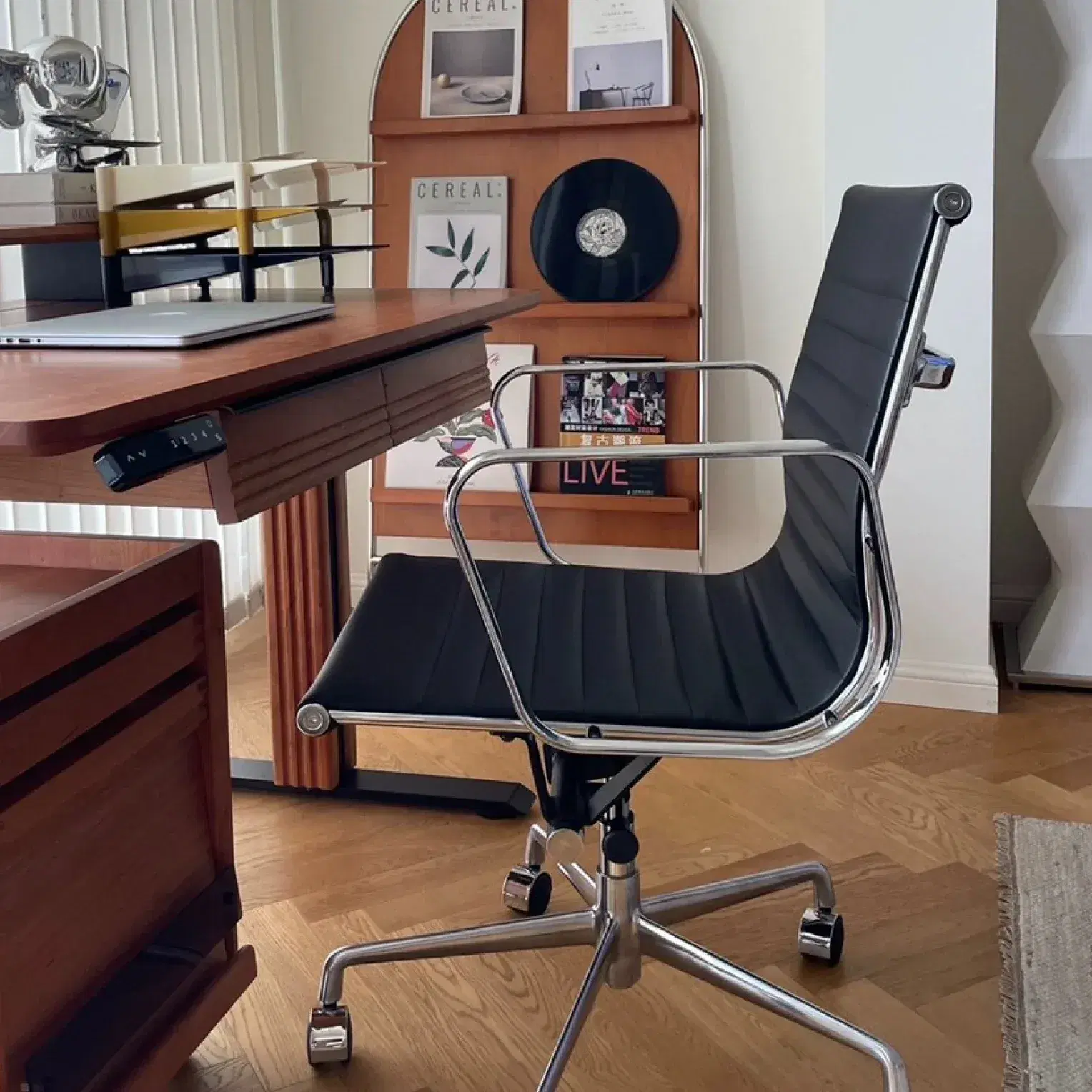 Customer photo of Sohnne furniture, shared as part of a five-star review"